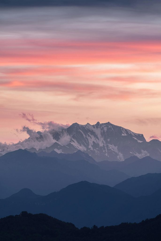 mountains back splash.